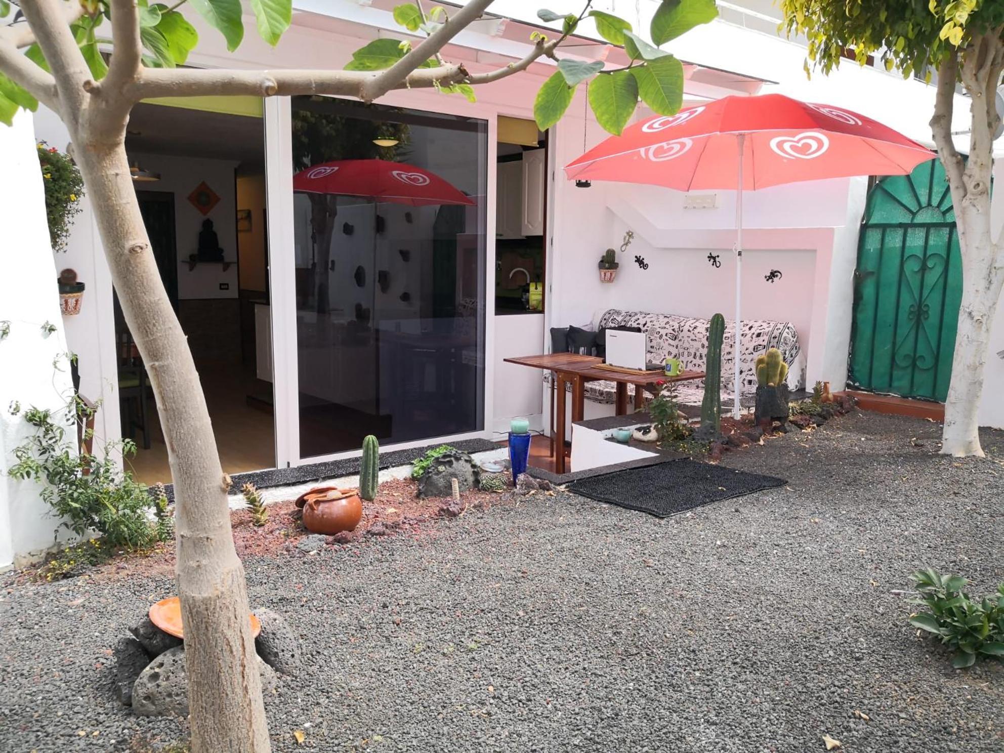 Budda house Puerto del carmen. Tías Esterno foto
